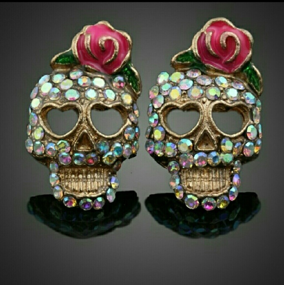 NEW Pink & Gold Jeweled Sugar Skull Stud Earrings - Picture 2 of 4