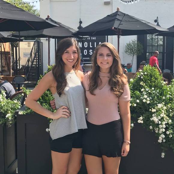 Meet your Posher, Beth - Picture 1 of 1