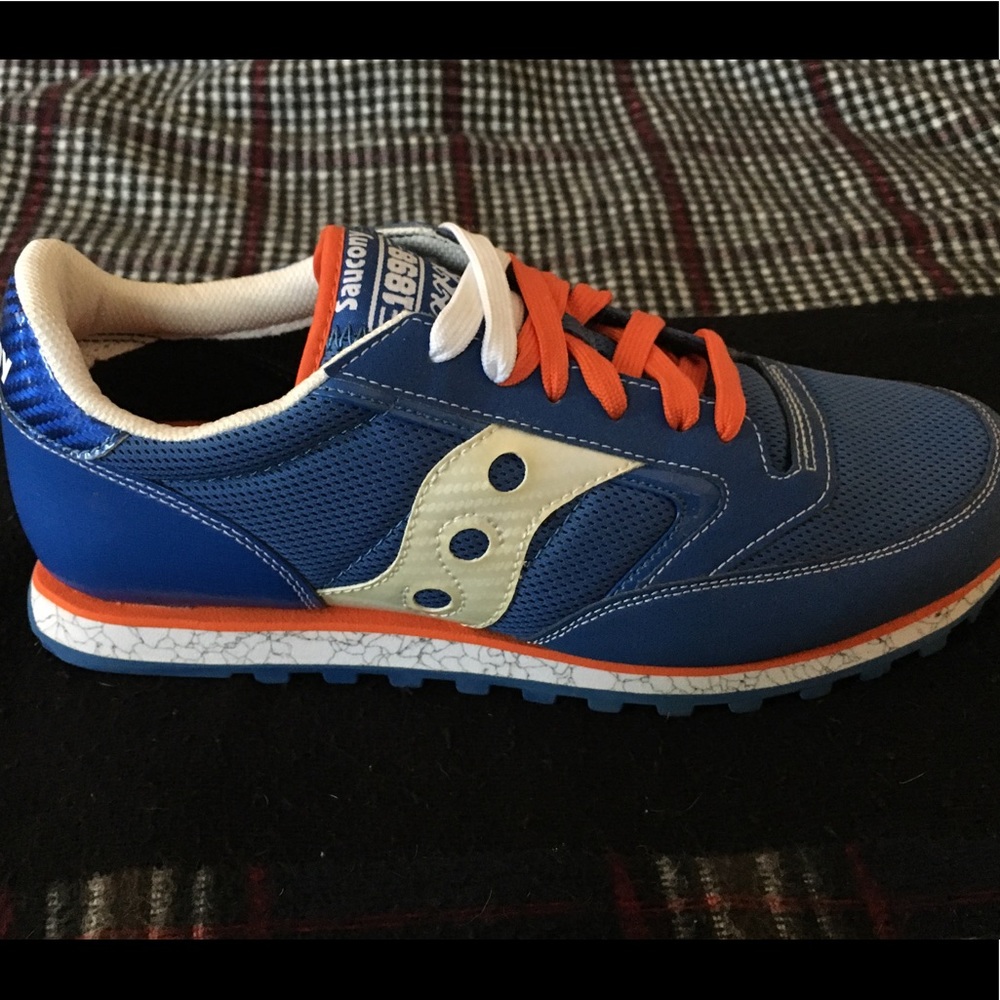 Saucony 1898 (blue/orange/blue white carbon fiber)