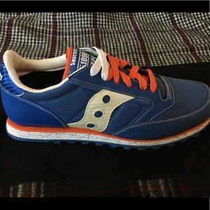 Saucony 1898 (blue/orange/blue white carbon fiber)