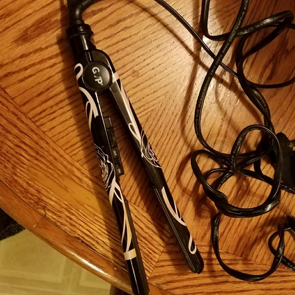 Other - GVP Hair Straightener