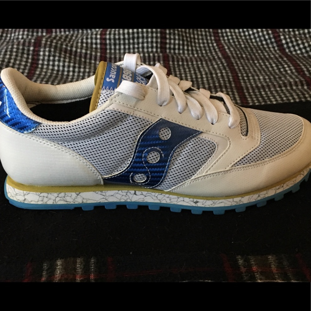 Saucony 1898 (white/yellow/blue carbon fiber)