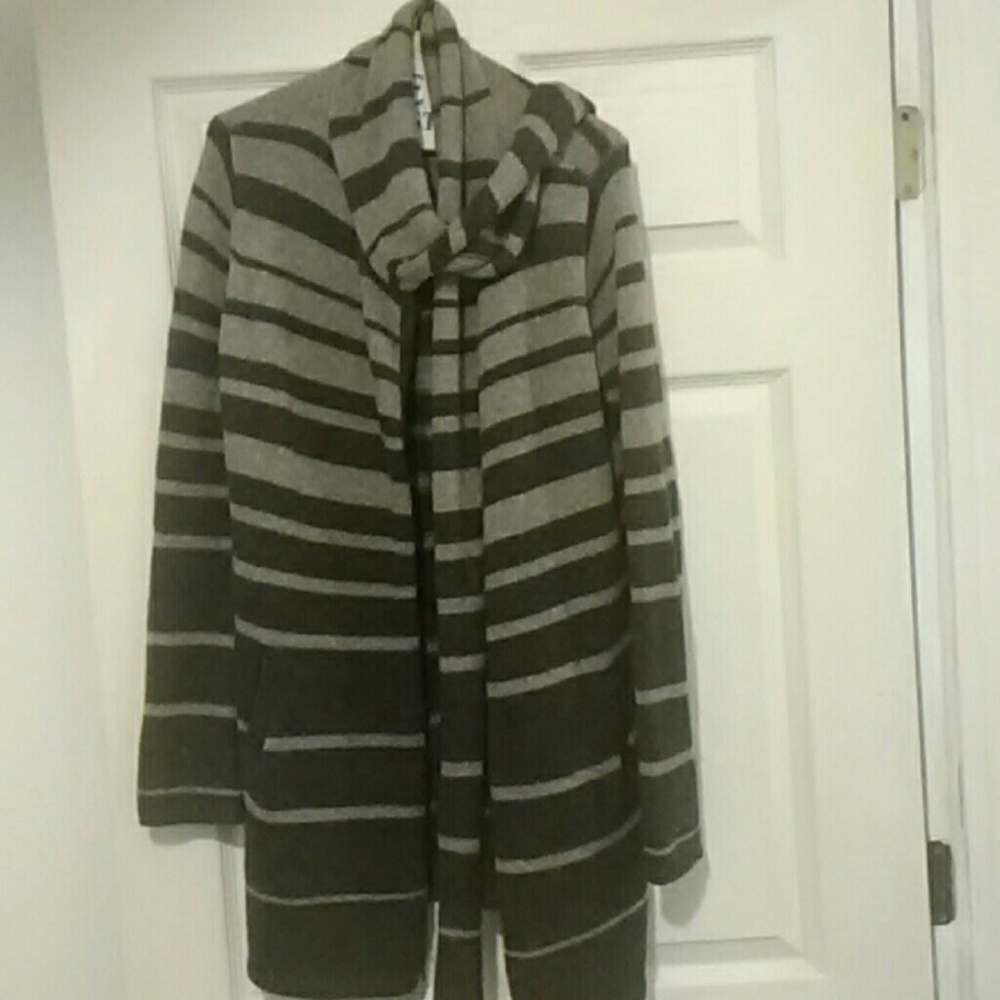 BCBG Max Azria Sweater with Scarf LIKE NEW