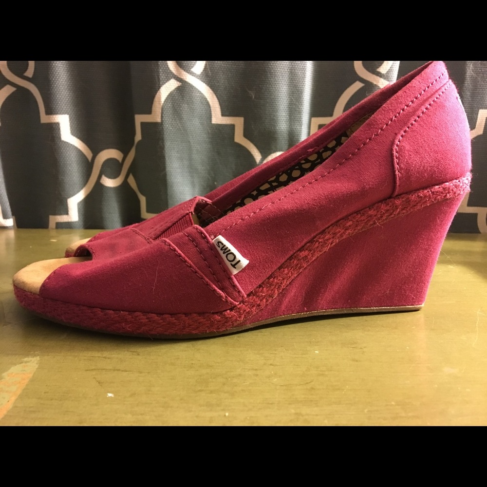 Toms Mauve Peeptoe Wedges Size 9.5