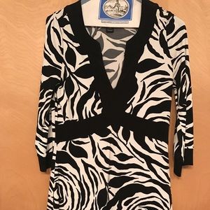 White House Black Market Tunic