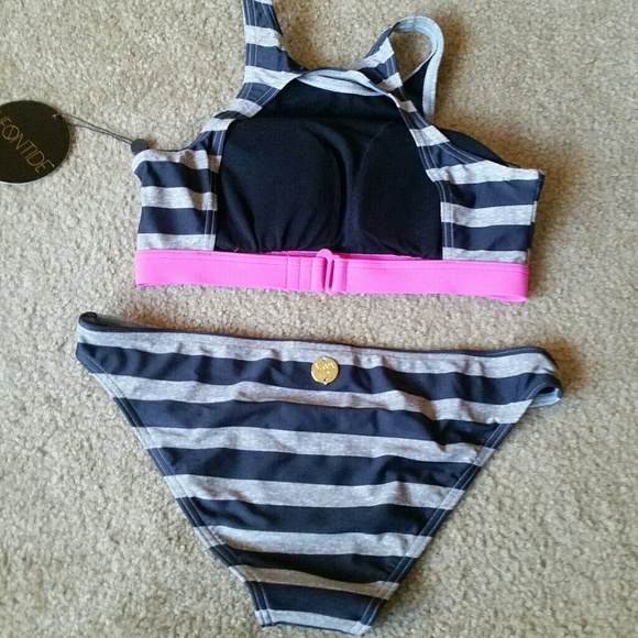 NEONTIDE Neonluxxe High Neck Bikini Set - Picture 7 of 8