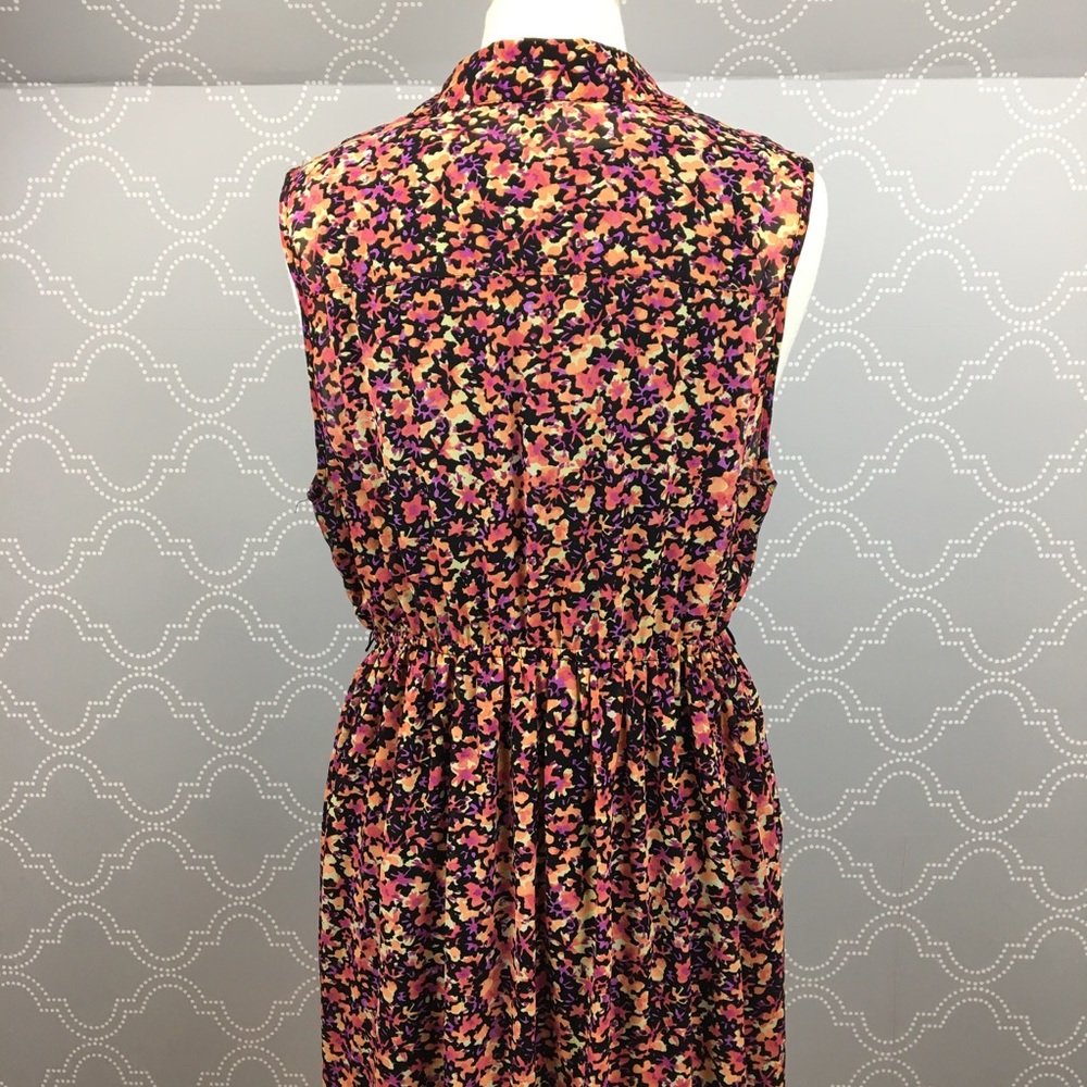 Torrid | sleeveless fit and flare floral dress - Picture 4 of 5