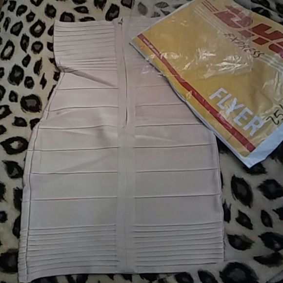 Dress - Picture 2 of 2