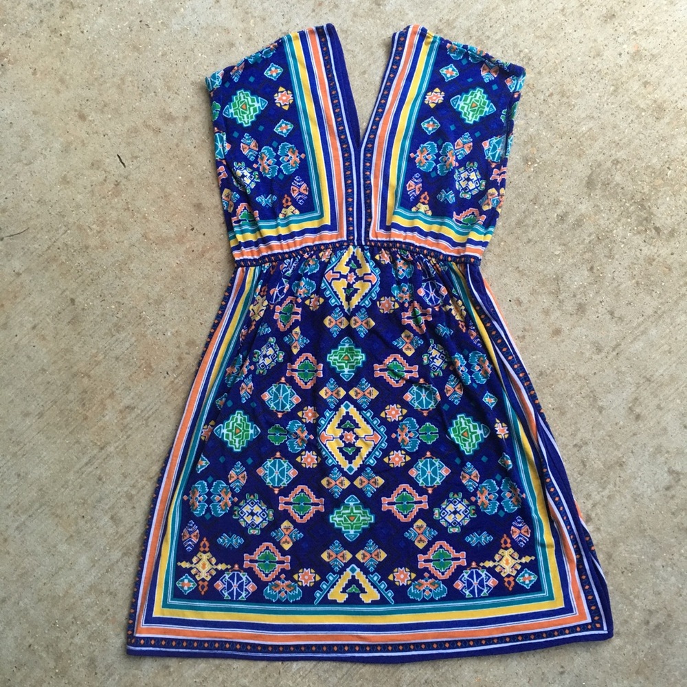 'Mix & Co.'  V-Neck/V-Back Dress (L)