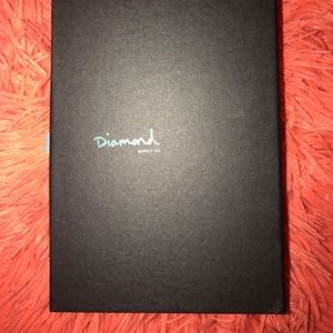 Diamond Supply Clutch.