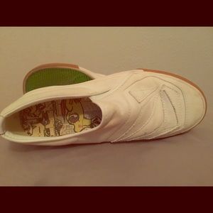 Volcom creepers. Just like slip on vans