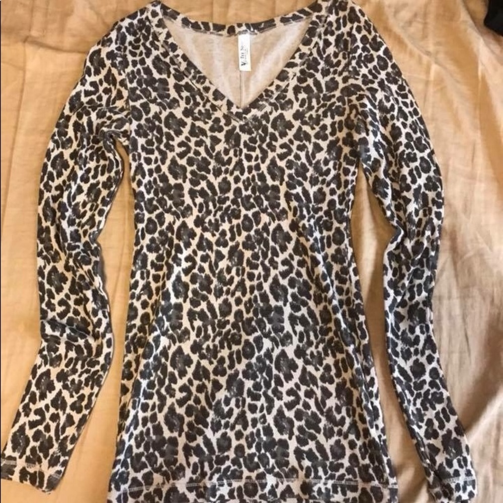 VS tshop long sleeve