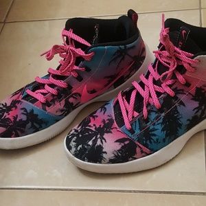 Nike hyperfresh sneakers