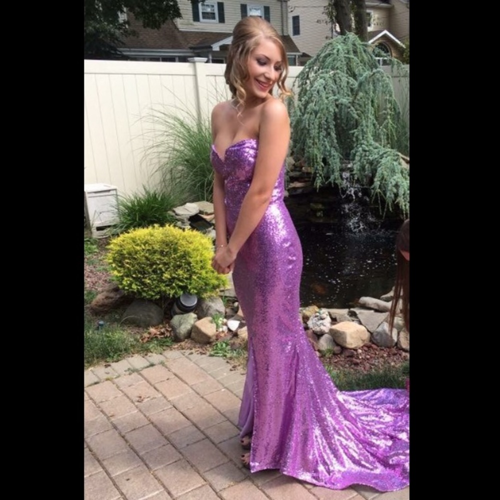 Prom dress worn once!