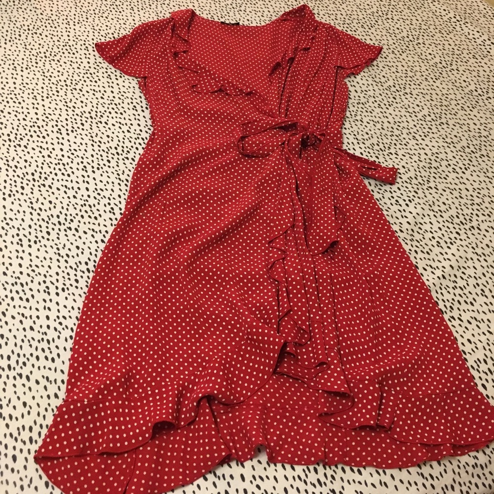 Loco Lindo - Polk a dot wrap dress