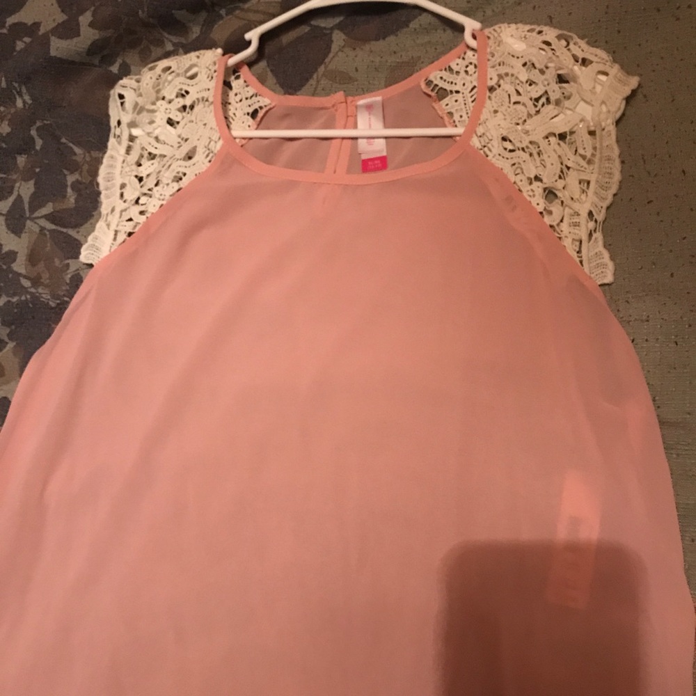 Pink shirt. Brand new!