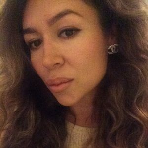 Meet your Posher, Adriana