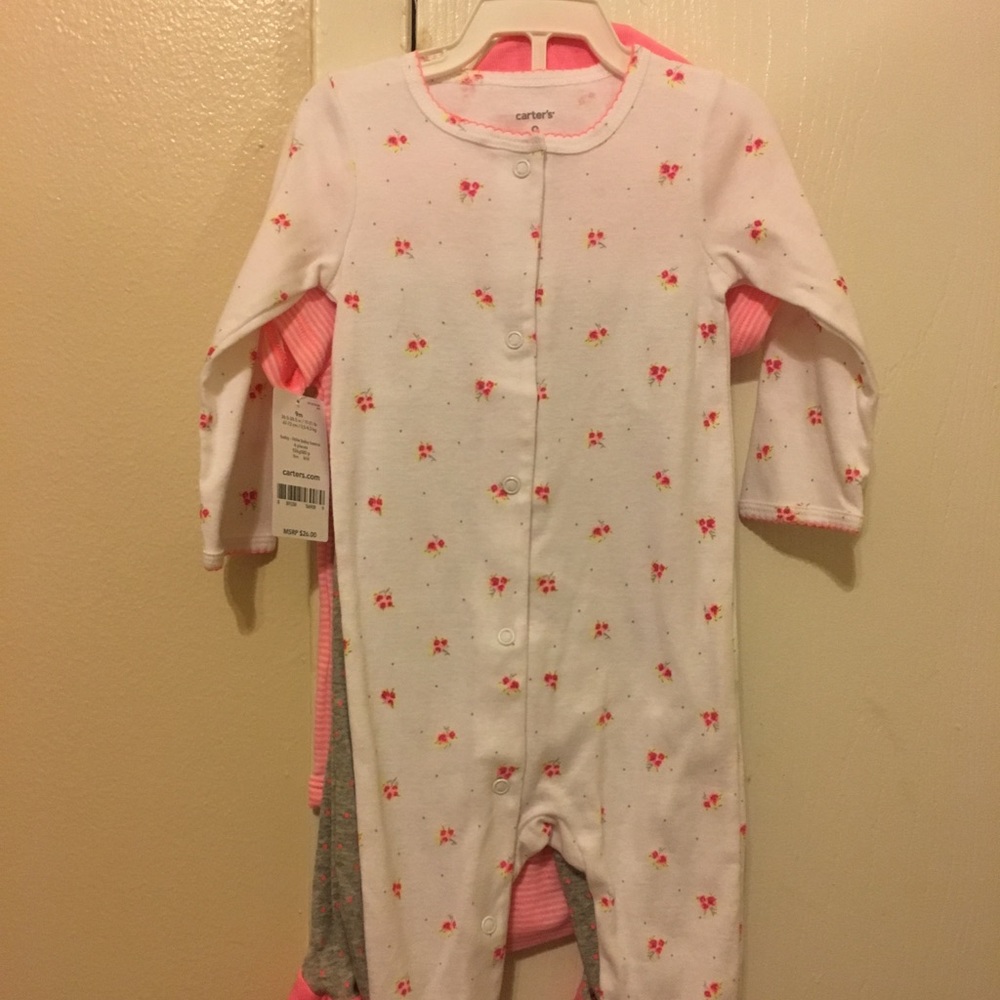 Carters onsie set.