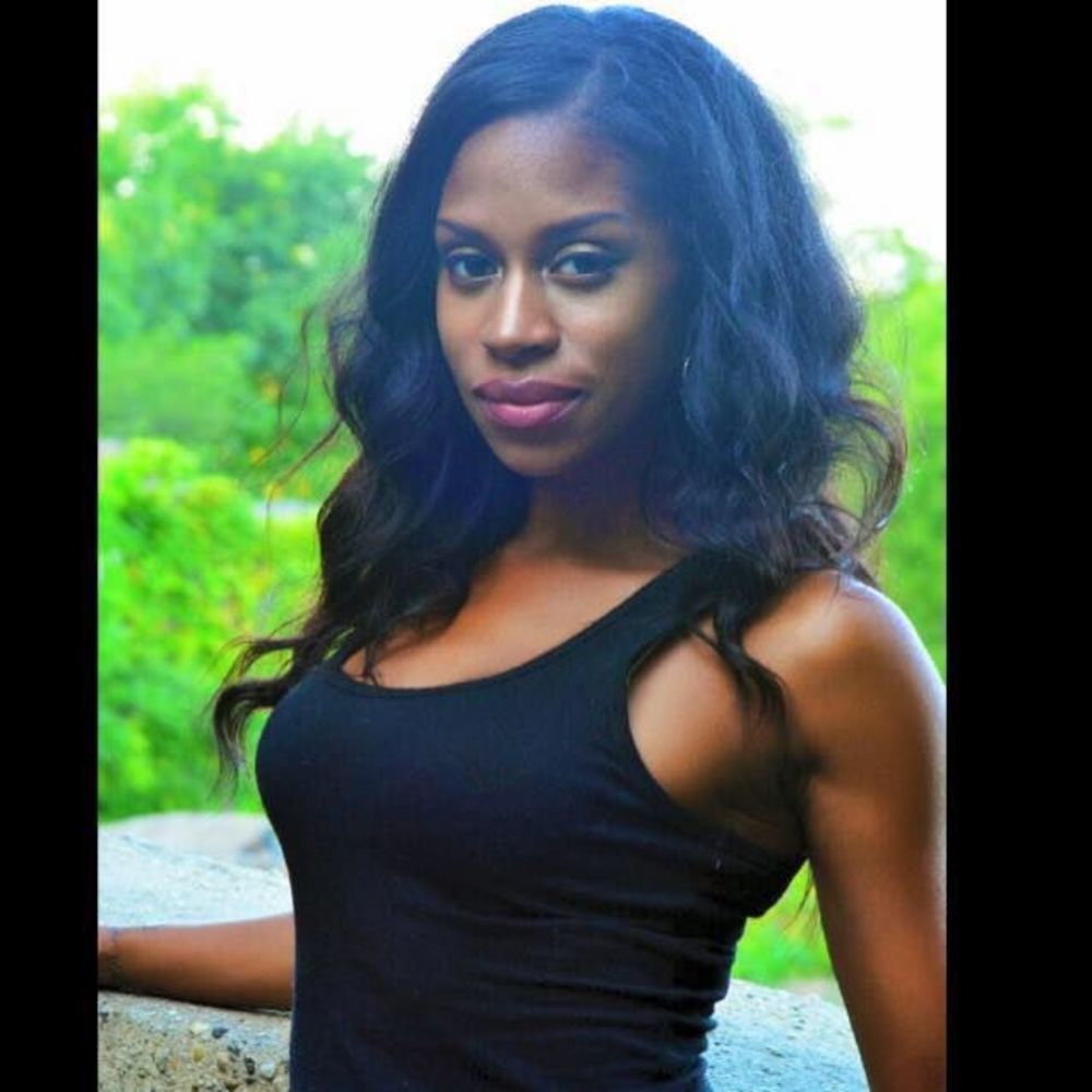 Meet your Posher, Leila