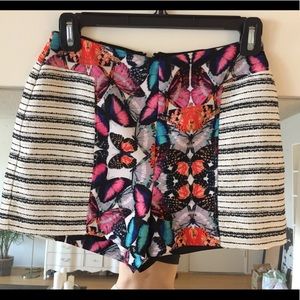 Butterfly Bebe shorts
