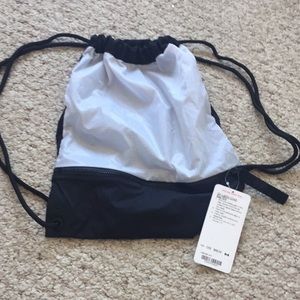 Lululemon go lightly cinch backpack