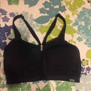 Victoria secret sport Sport bra used size 34D