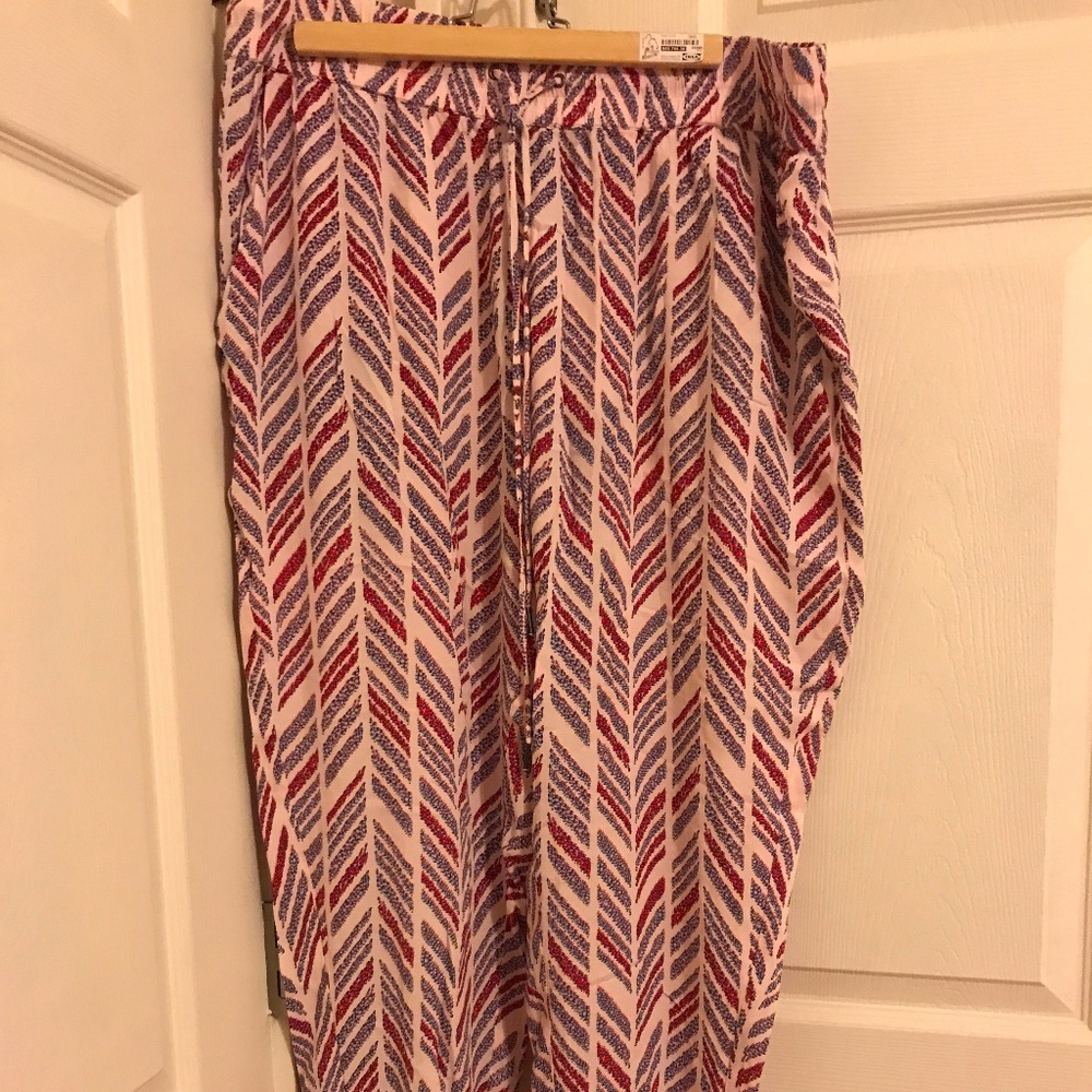 Carmakoma Silk Printed Jogger Pants