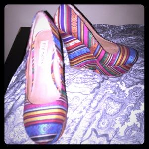 Steve Madden wedges size6