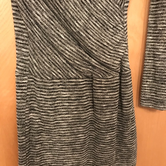 Arden B Deep V Top - Picture 5 of 6