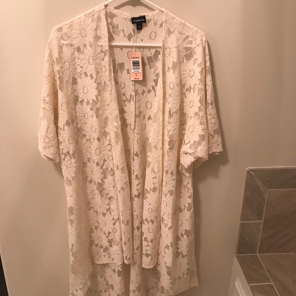 Torrid Floral Lace Kimono NWT