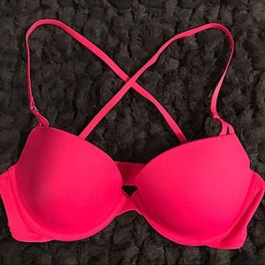 Victoria's Secret PINK T-Shirt Demi Bra