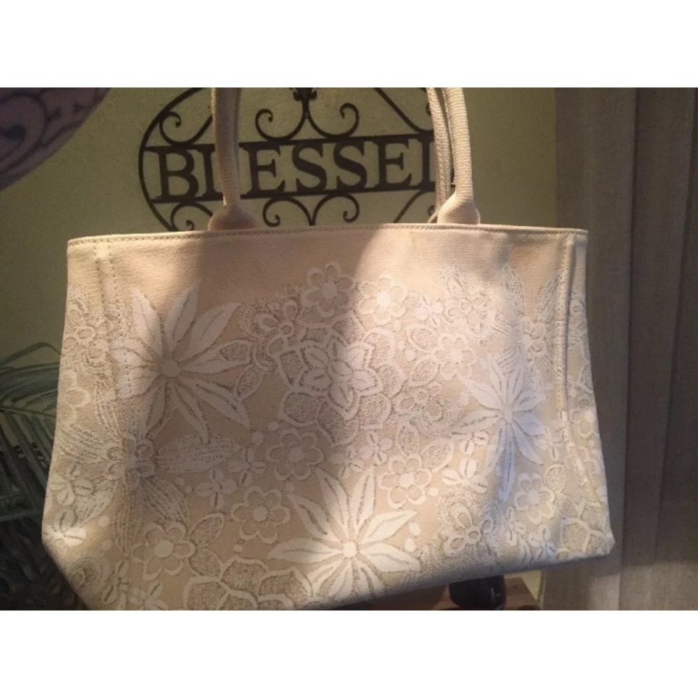 Oscar De La Renta Canvas Natural Tote Handbag