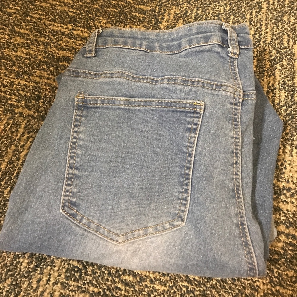 Sky Lightwash Jeggings