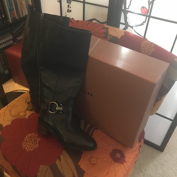 Authentic Coach Black Boots 5.5 never worn New! - Picture 1 of 8