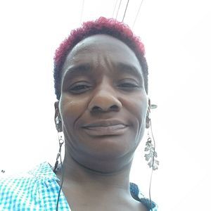 Meet your Posher, Monique