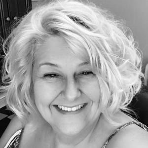 Meet your Posher, Libby