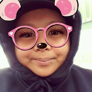 Meet your Posher, Monica