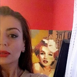 Meet your Posher, Anabel