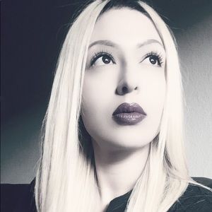 Meet your Posher, Norma