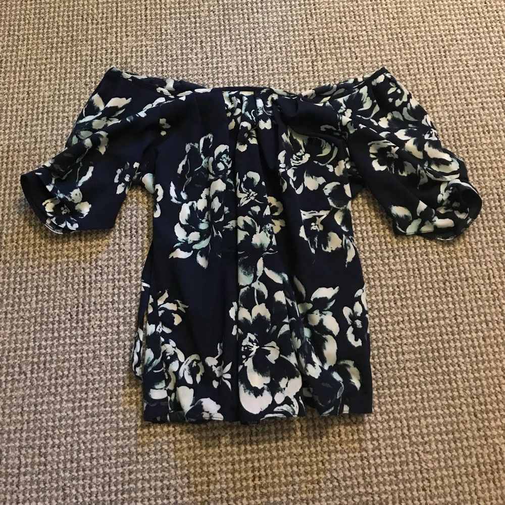 Pretty off the shoulder top