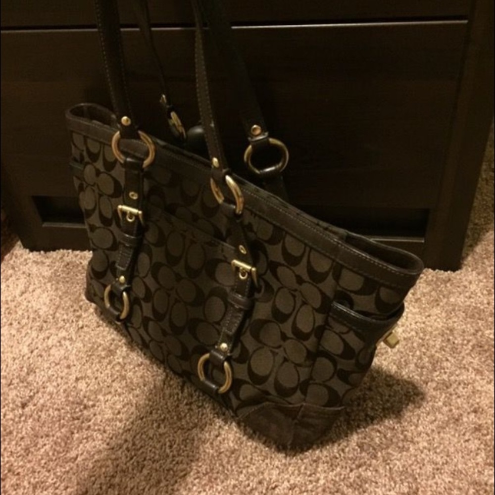 Coach Handbag - Picture 3 of 3