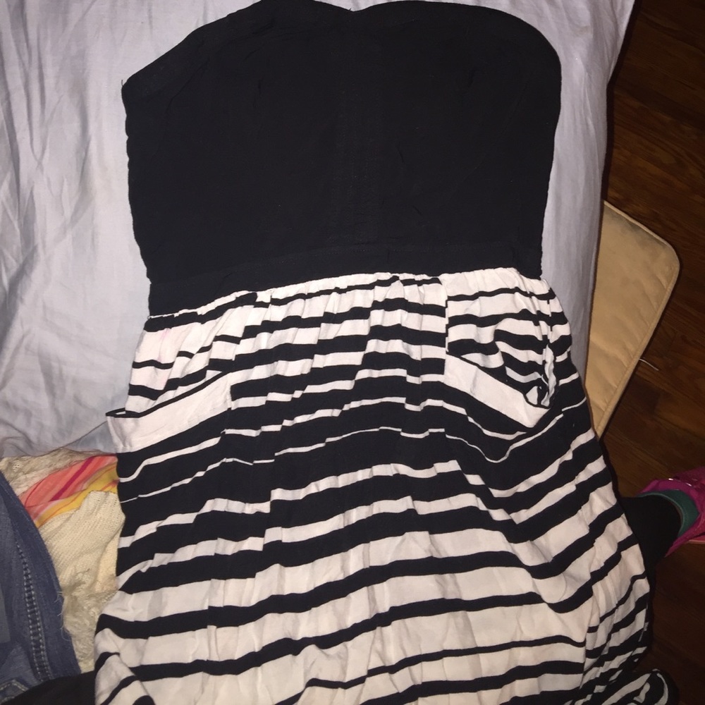 Strapless dress