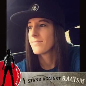 Meet your Posher, Leslie