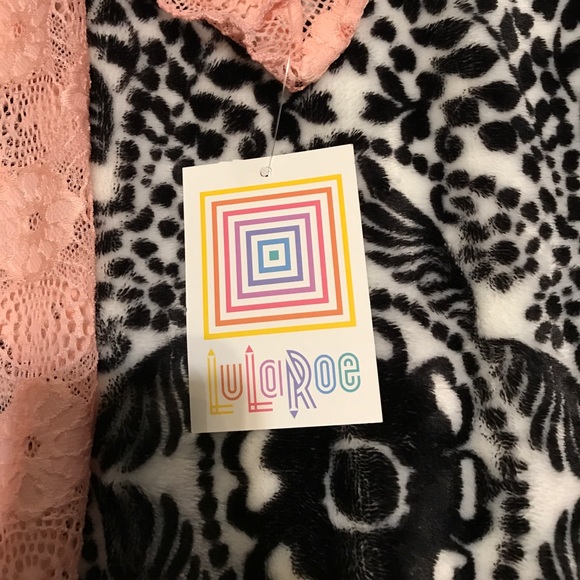 🌺LULAROE BRAND NEW Monroe and OS LEGGINGS🌺 - Picture 2 of 8