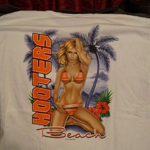 Mens HOOTERS Beach Tee Shirt