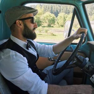 Meet your Posher, Daniel