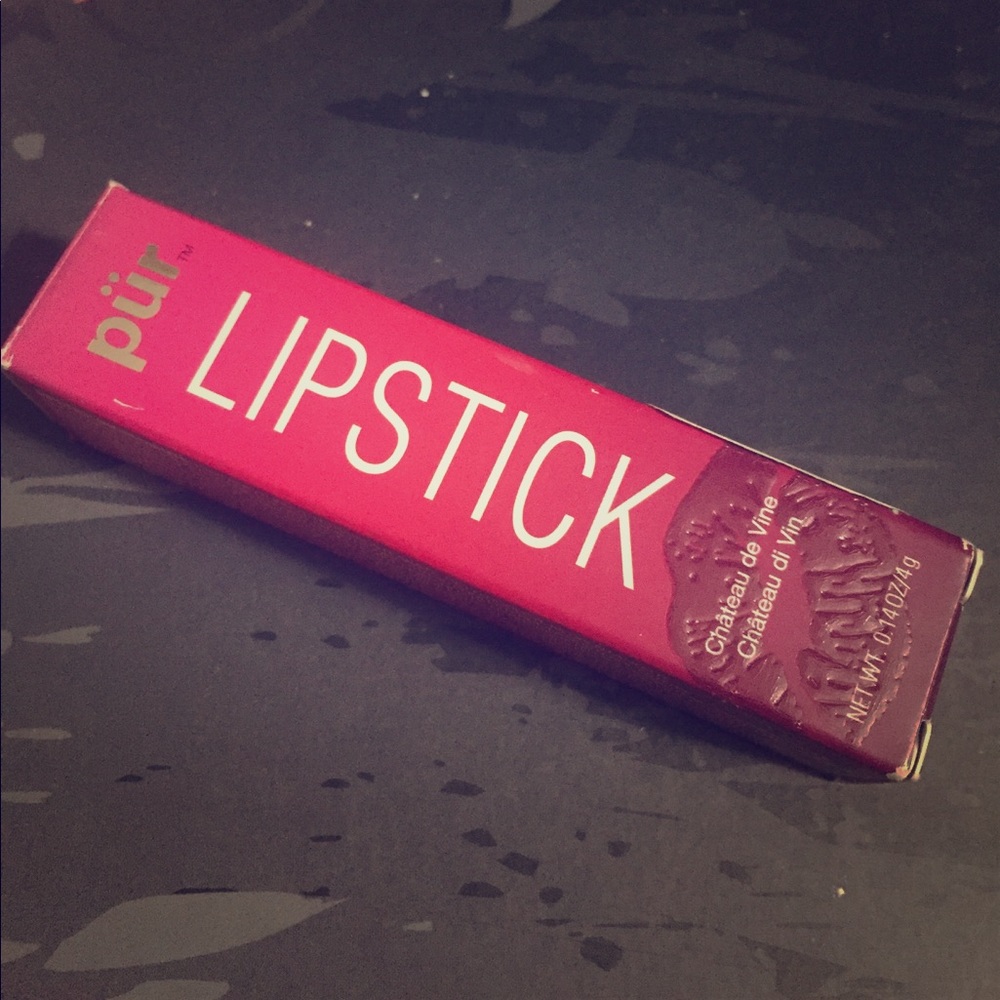 Chateau de Vine in Jezebel
Lipstick