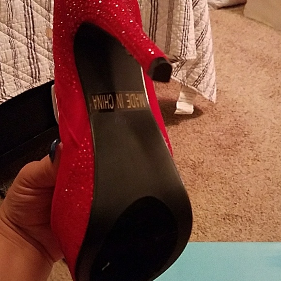 Red Booties - Picture 5 of 5