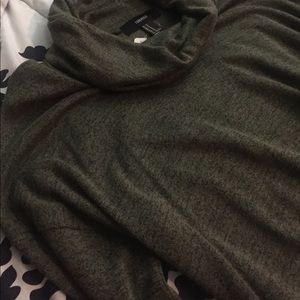 Cozy long sleeve turtle neck