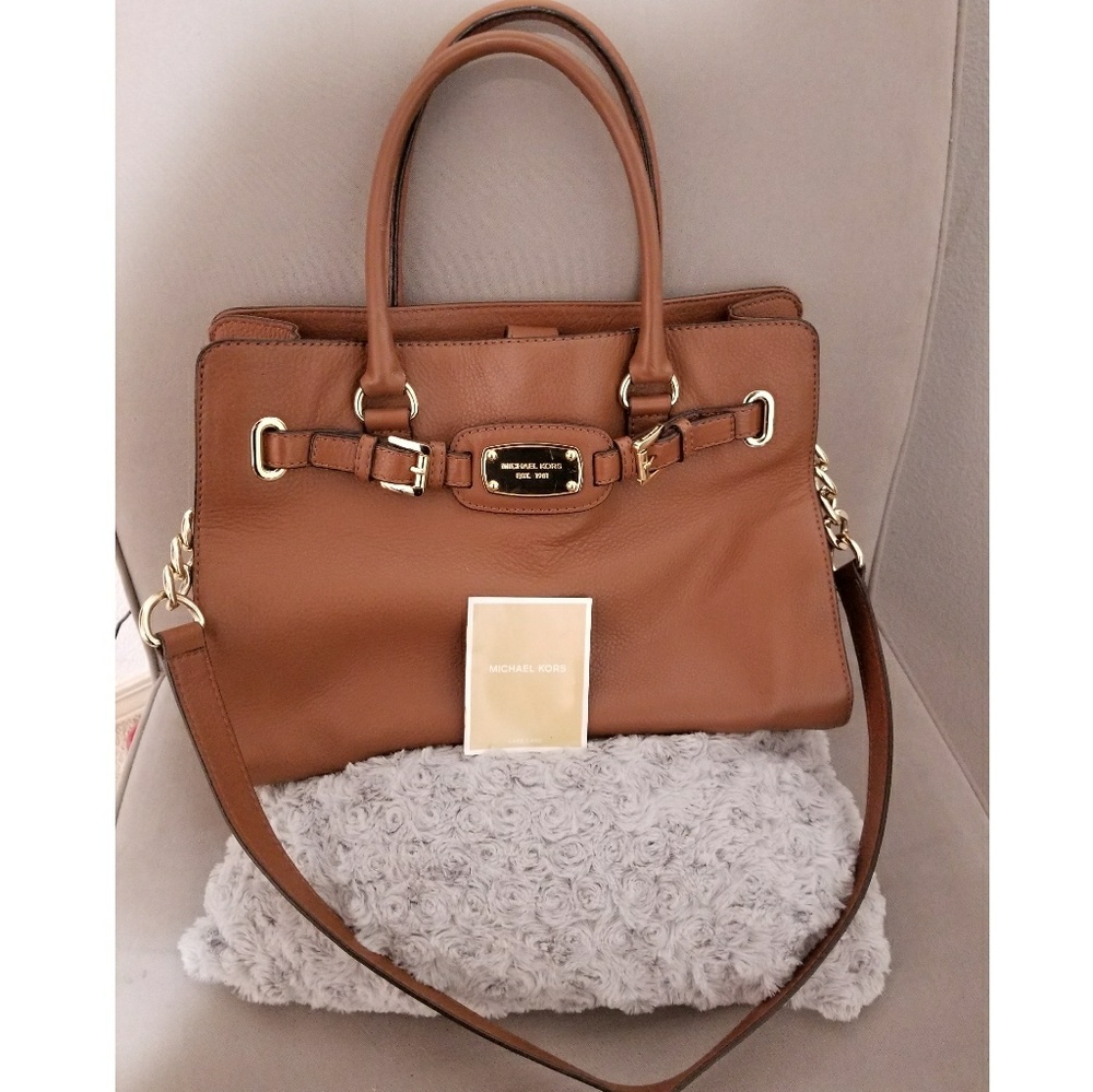 Tan Michael Kors tote